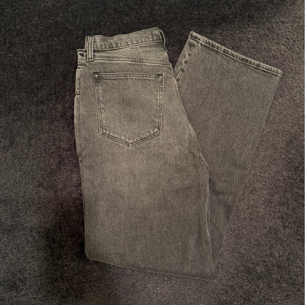 SOLD ON ANOTHER APP Abercrombie & Fitch Men's Straight Gray Jeans